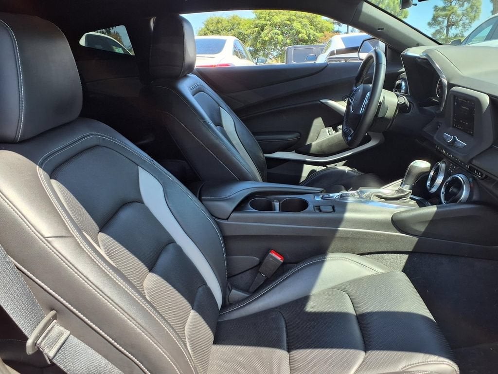 2021 Chevrolet Camaro 2LT
