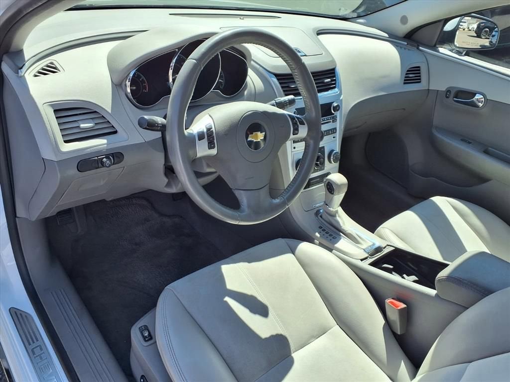 2011 Chevrolet Malibu LT w/2LT