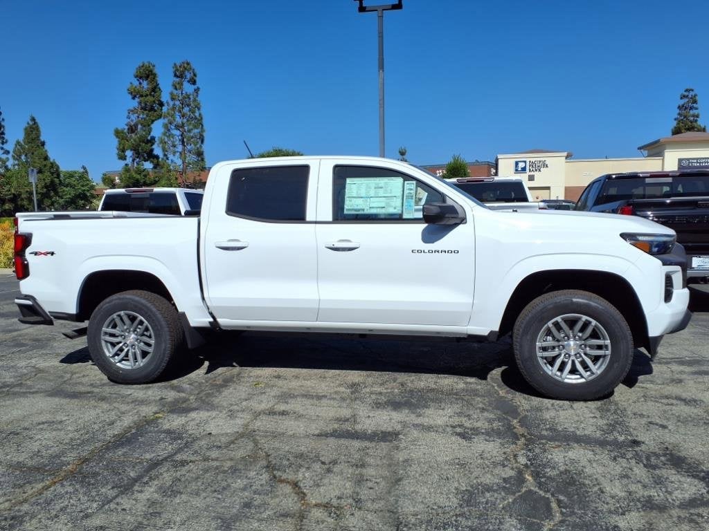 2025 Chevrolet Colorado WT/LT