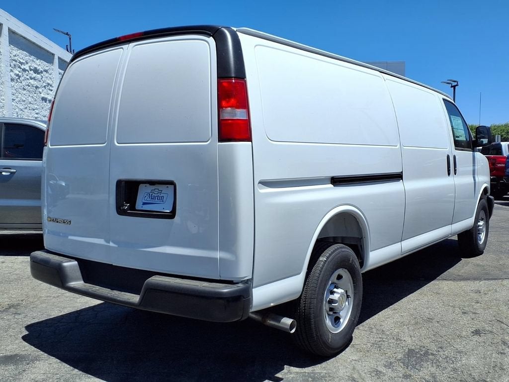 2026 Chevrolet Express Cargo WT