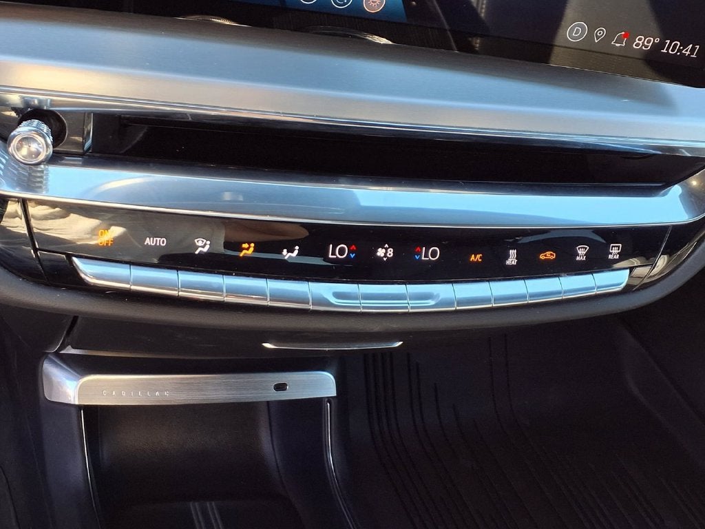 2024 Cadillac LYRIQ Luxury 1