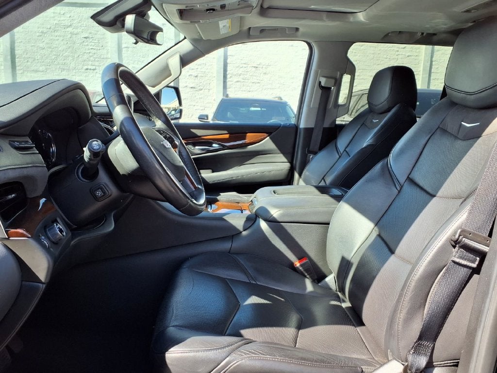 2020 Cadillac Escalade Luxury