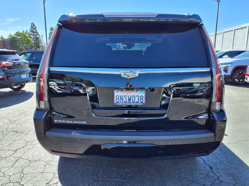 2020 Cadillac Escalade Luxury