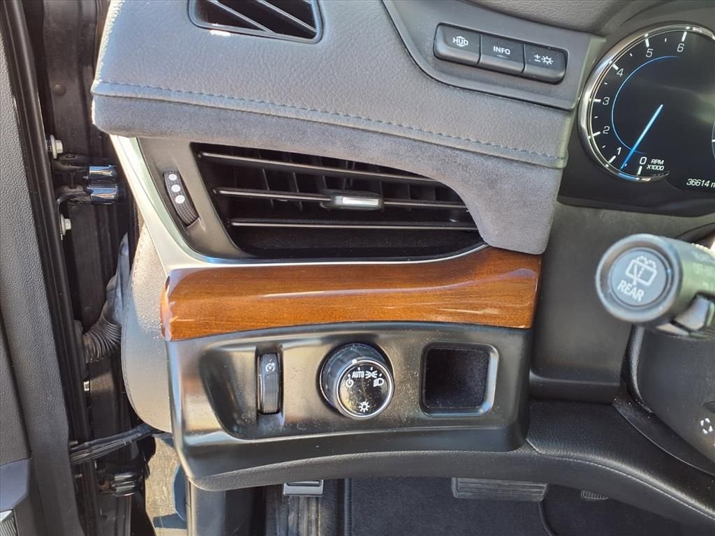 2019 Cadillac Escalade Luxury