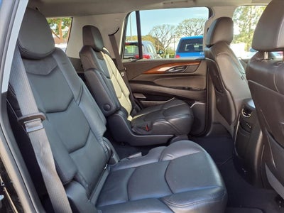2019 Cadillac Escalade Luxury