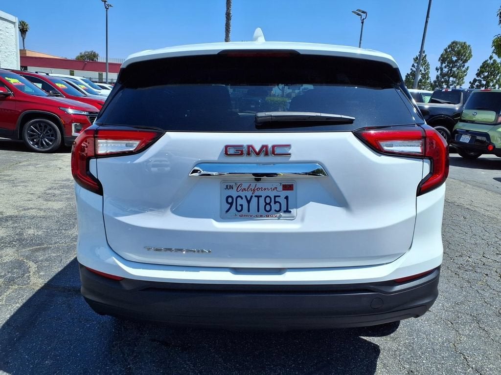 2023 GMC Terrain SLE