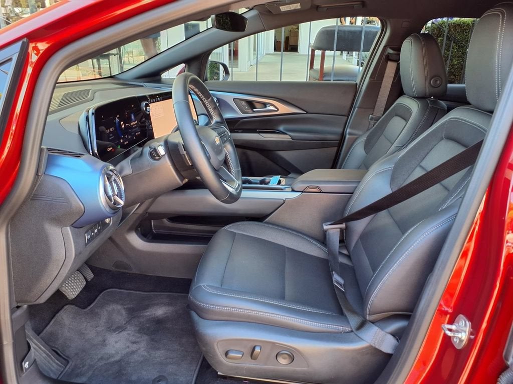 2024 Chevrolet Equinox EV 2LT
