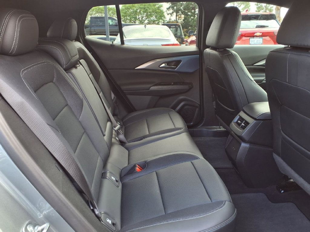 2024 Chevrolet Equinox EV 2LT