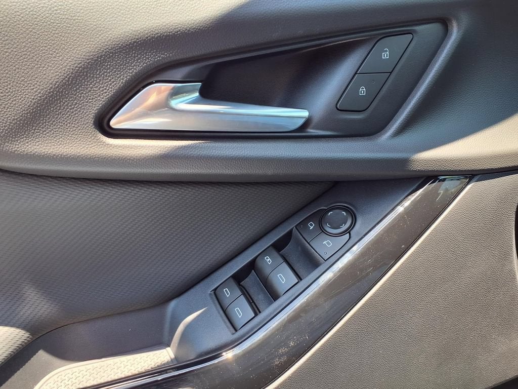 2026 Chevrolet Equinox LT - Photo 9