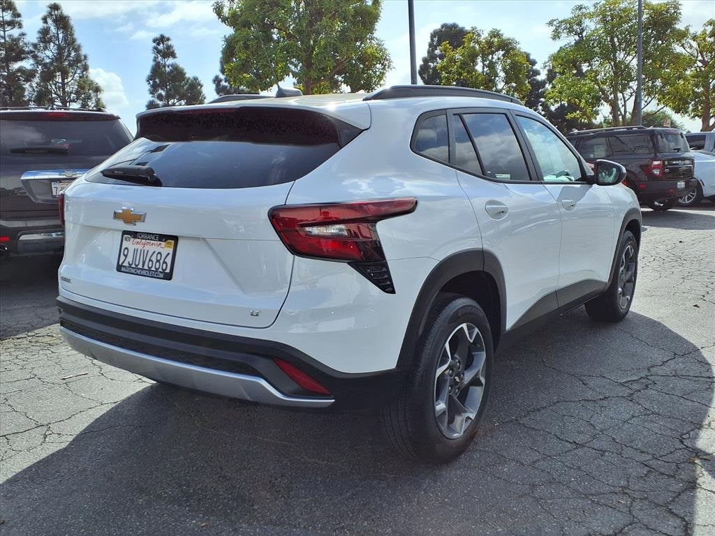 2024 Chevrolet Trax LT