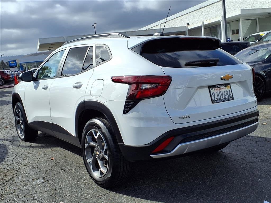 2024 Chevrolet Trax LT