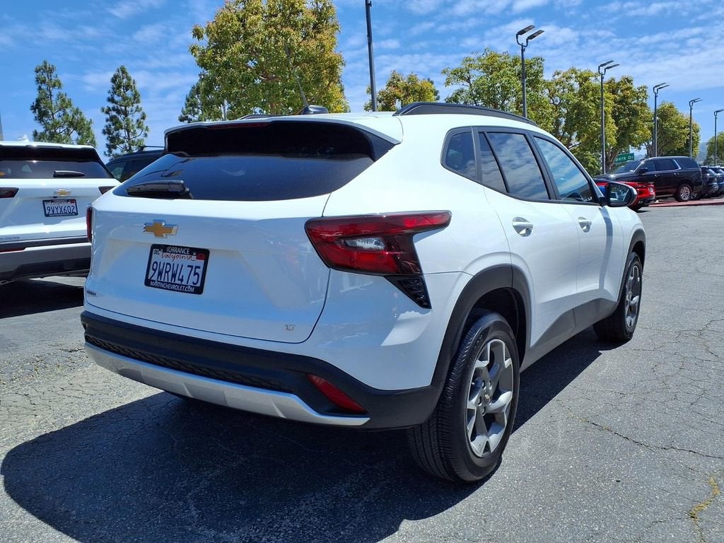 2025 Chevrolet Trax LT