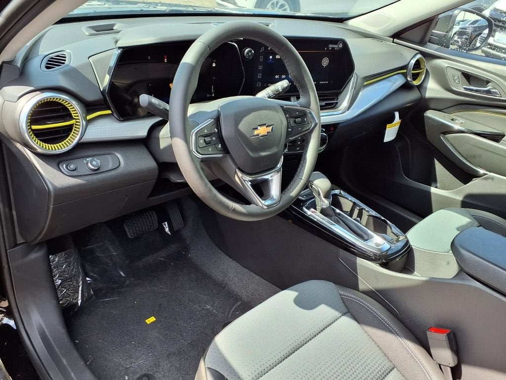 2026 Chevrolet Trax LT - Photo 8
