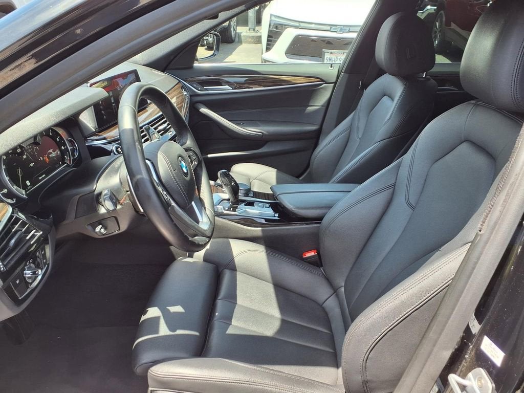 2018 BMW 530i 530i